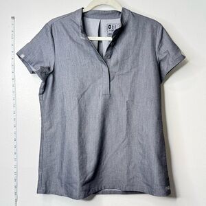 EUC figs scrub top grey small buttons 3 pockets